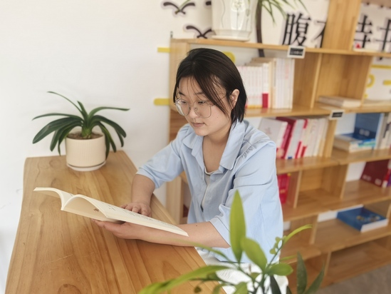 王生平照片 (2).jpg